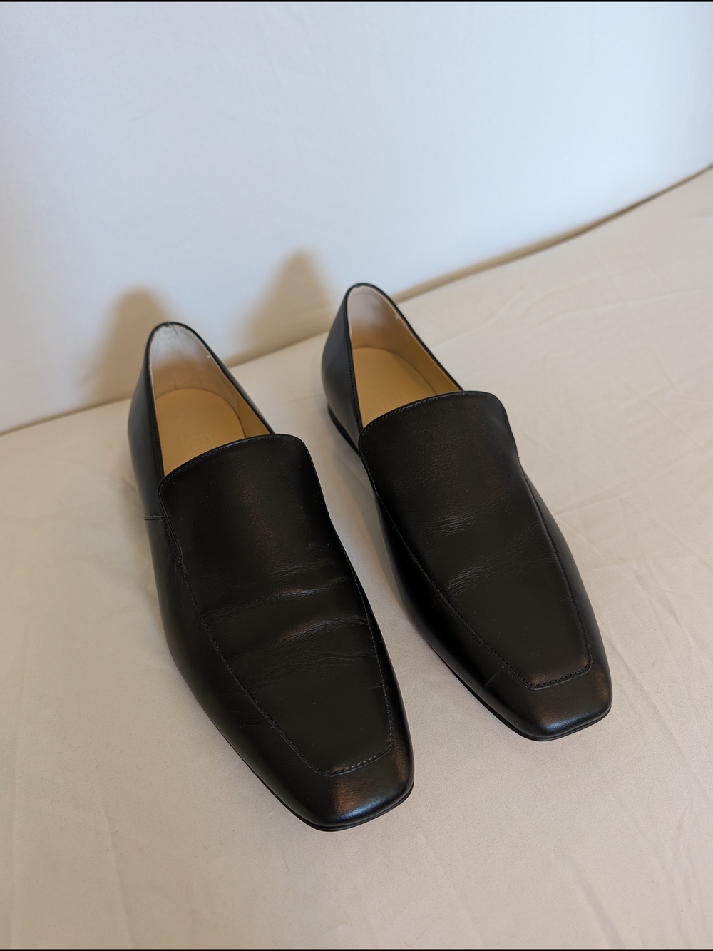 Italian Calfskin Black Leather Slip-On Loafers Banana Republic Size 10 - Picture 5 of 6